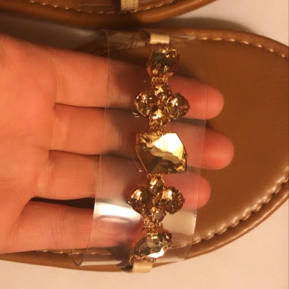 Brand new!! Latest sandals.